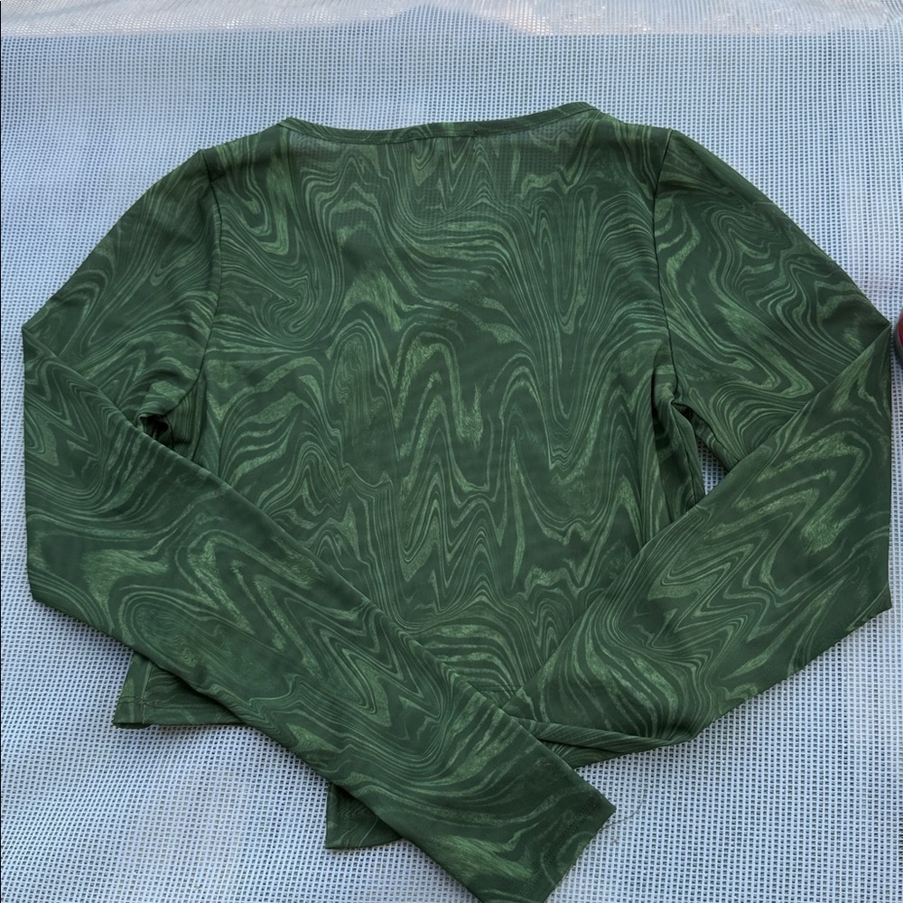 Good American womens Swirl Pattern Green Blouse size 1 - Picture 8 of 8
